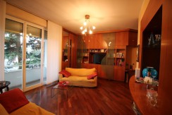 Quadrilocale con arredo su misura Quadrilocale con arredo su misura