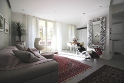 Trilocale con Terrazzo Trilocale con Terrazzo