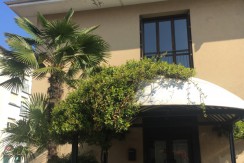 Negozio / Ufficio su due livelli Negozio / Ufficio su due livelli