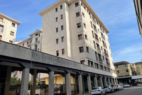 piazzale-europa-gallarate-esterno-ufficio