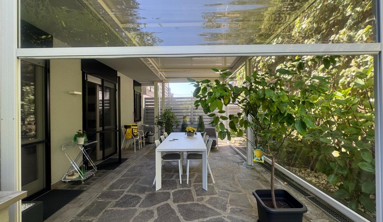 Villa-di-testa-giradino-terrazzo-box-doppio-cassano-magnago-malpensa-milano-varese