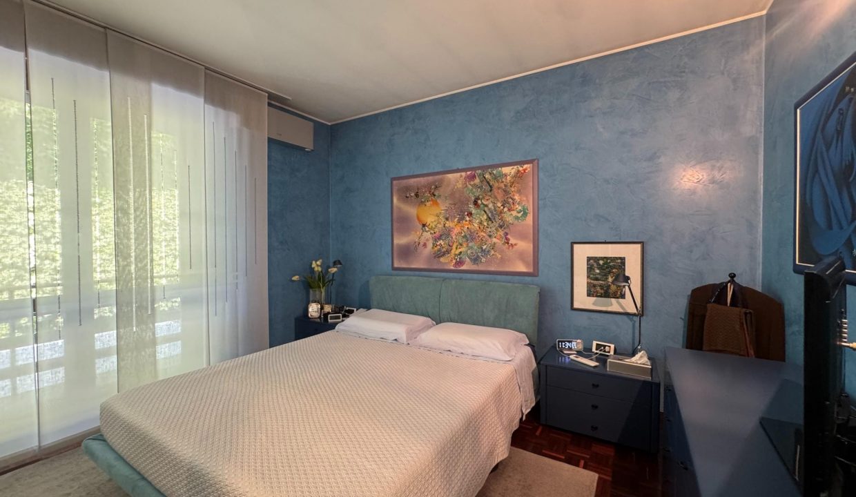 Villa-di-testa-giradino-terrazzo-box-doppio-cassano-magnago-malpensa-milano-varese