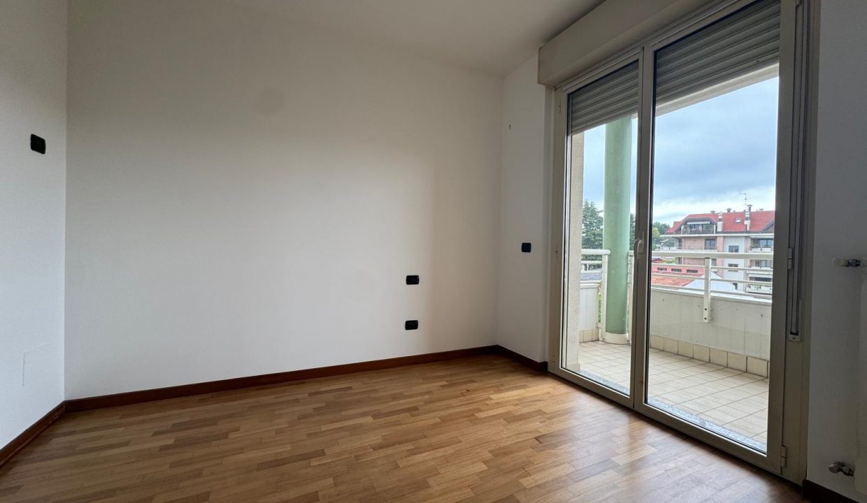 trilocale-gallarate-milano-malpensa-varese-balcone