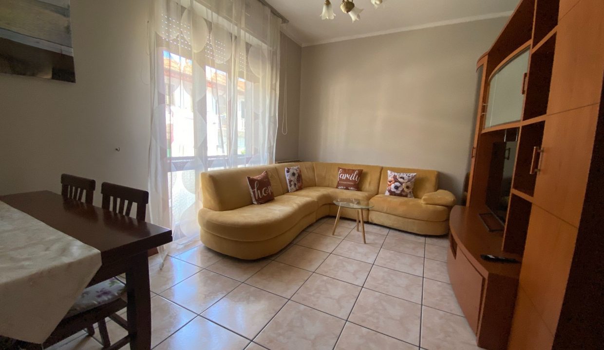 trilocale-gallarate-balcone-box-malpensa-milano