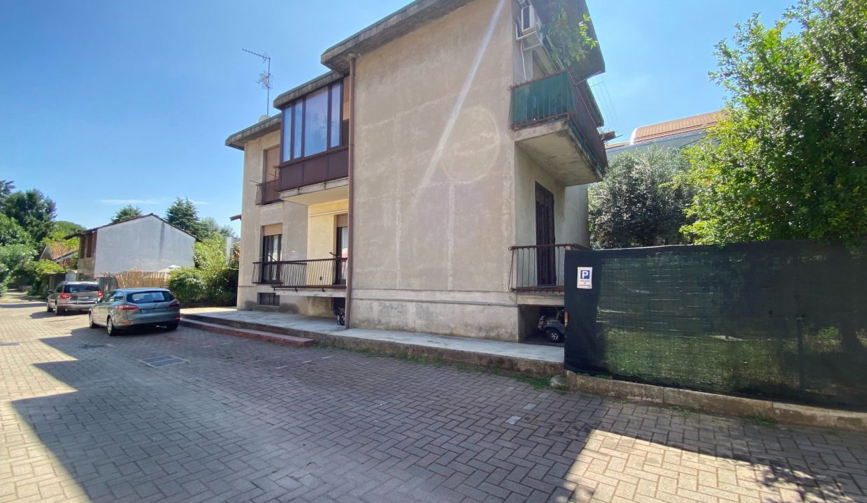 trilocale-gallarate-balcone-box-malpensa-milano